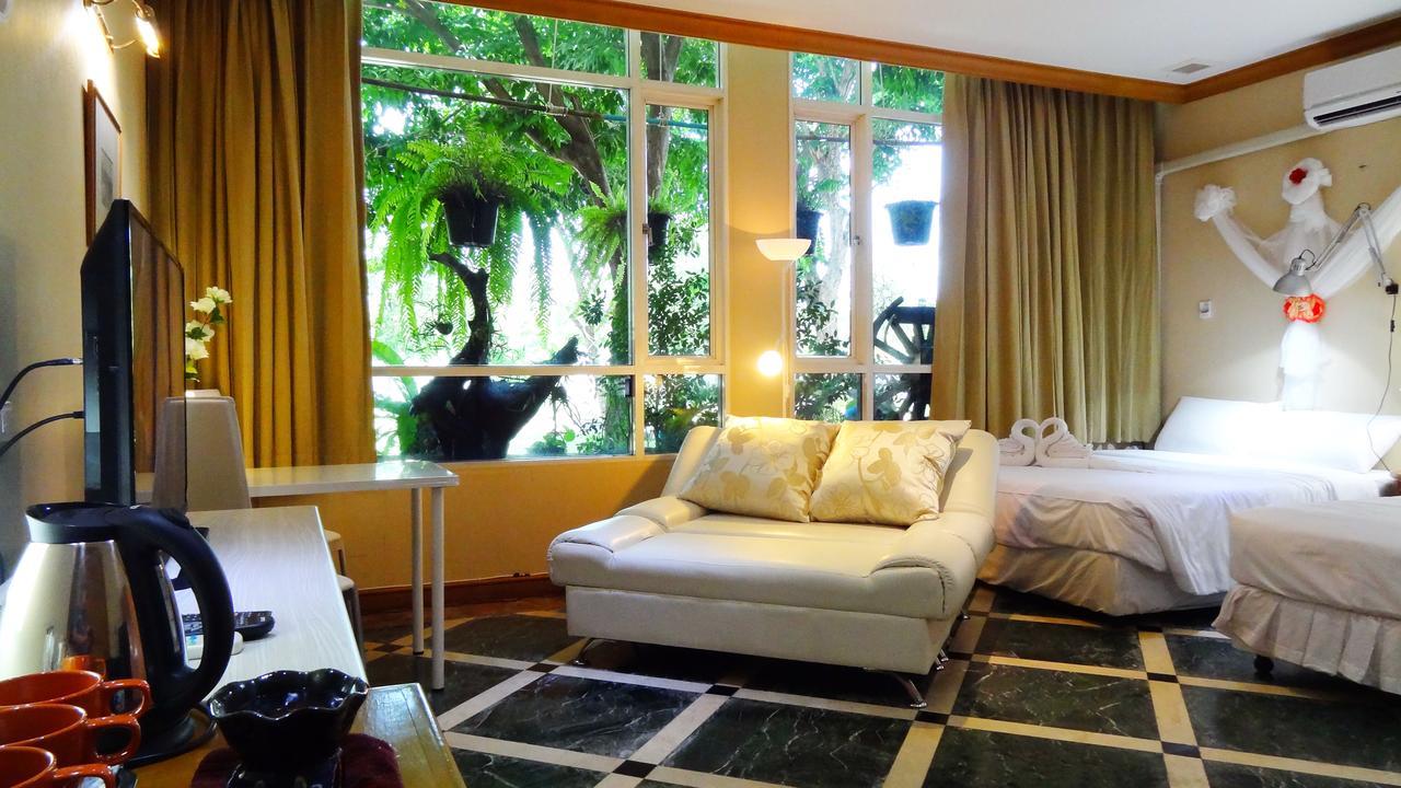 Asias Boutique Club /The Homestays Bantalatrangszit Kültér fotó