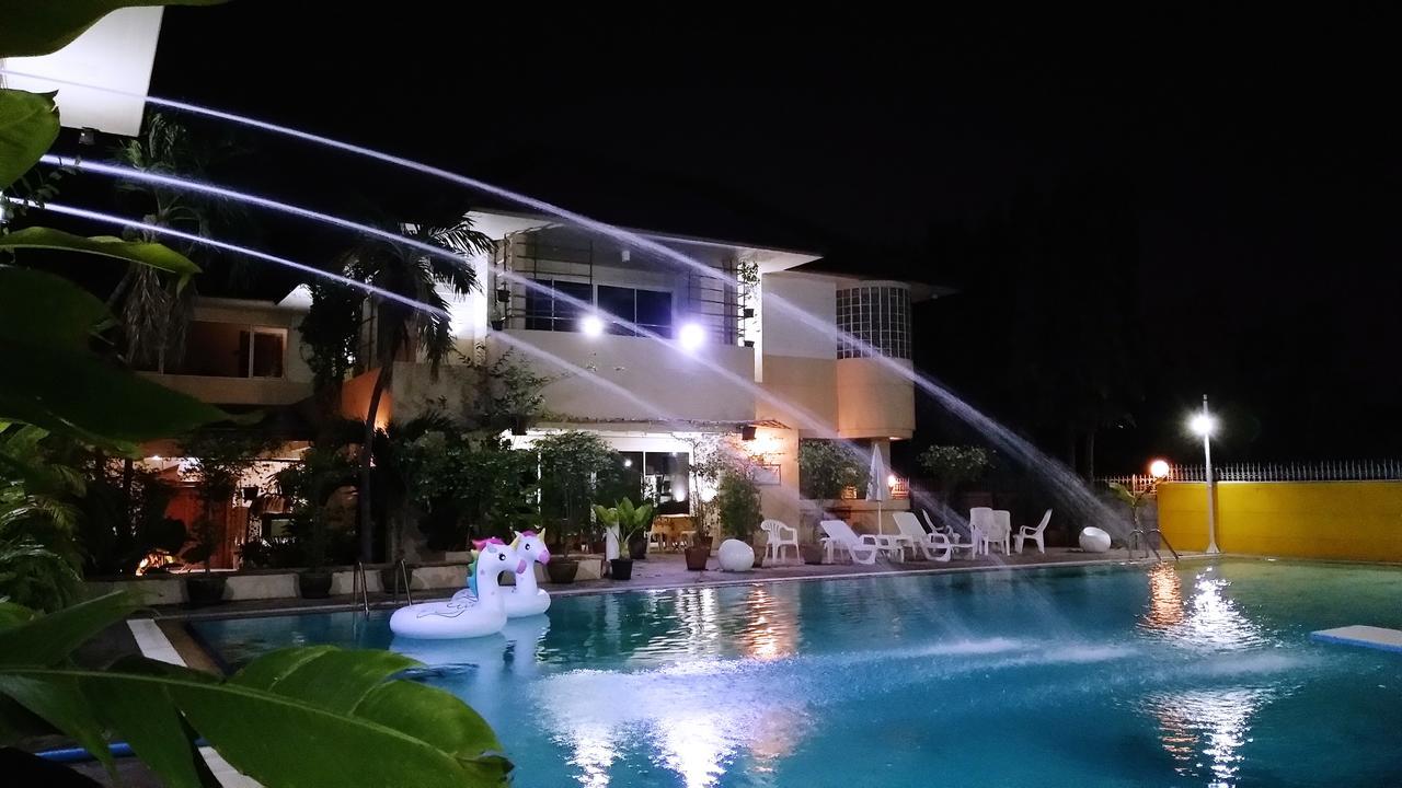 Asias Boutique Club /The Homestays Bantalatrangszit Kültér fotó